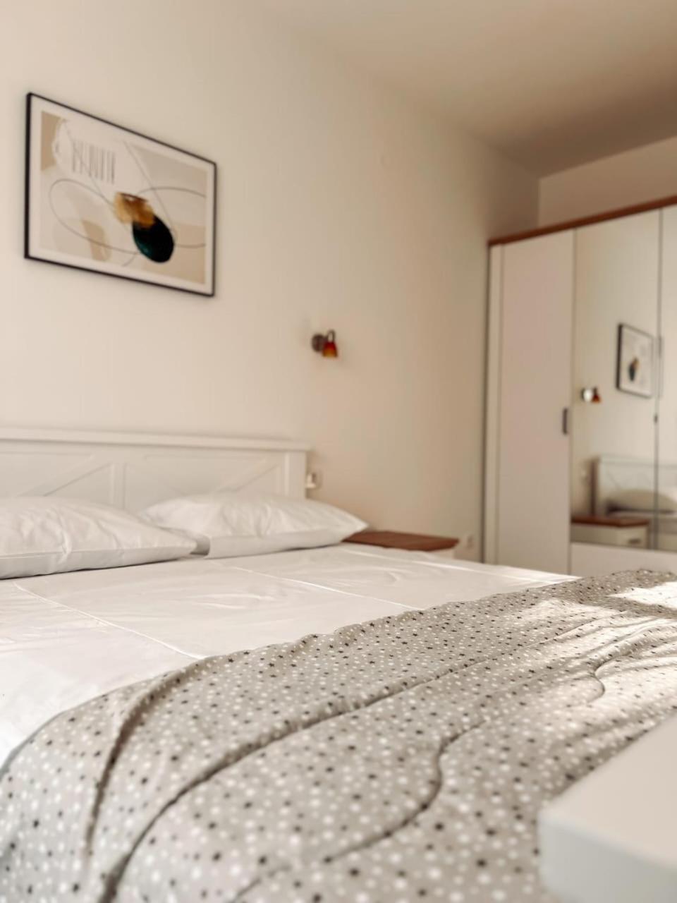 M&n Apartment *